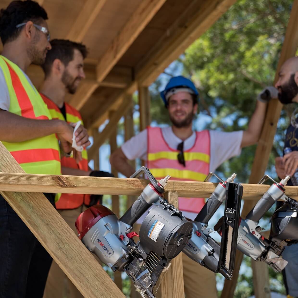 4 Quick Steps to Nail Gun Safety Reminder